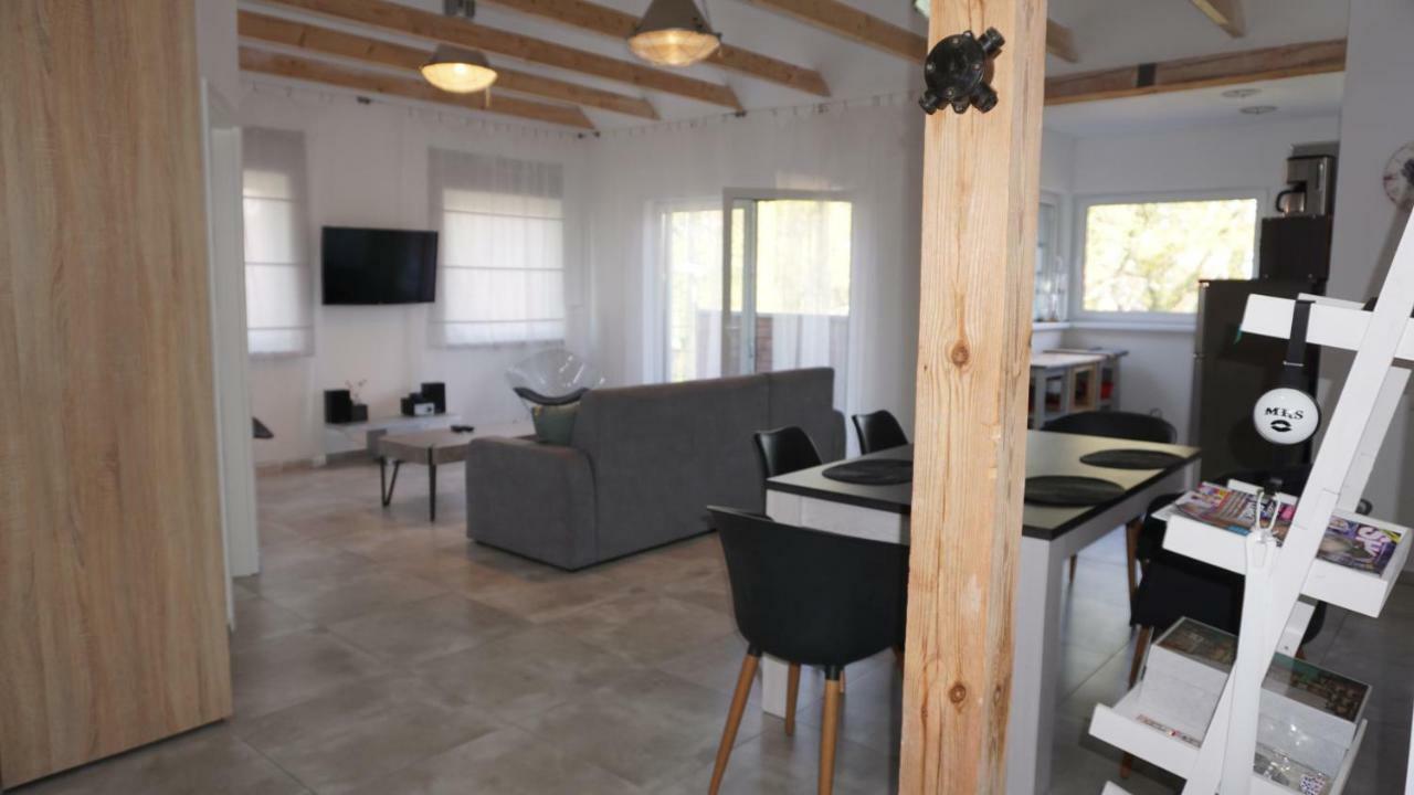 Apartamenty Oaza Rewal Eksteriør bilde